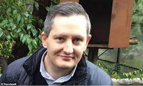 Roozbeh Roozi Araghi